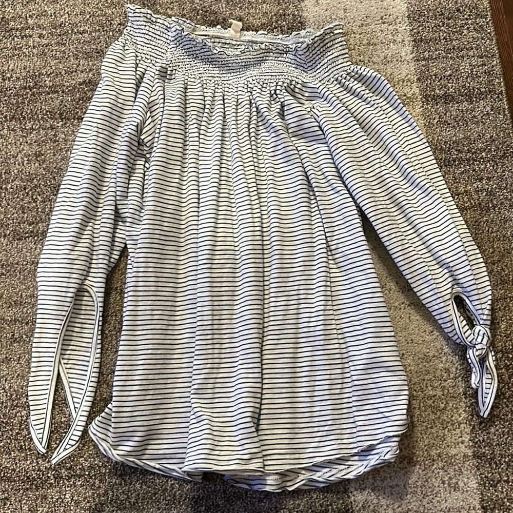 Wishlist size S off the shoulder top